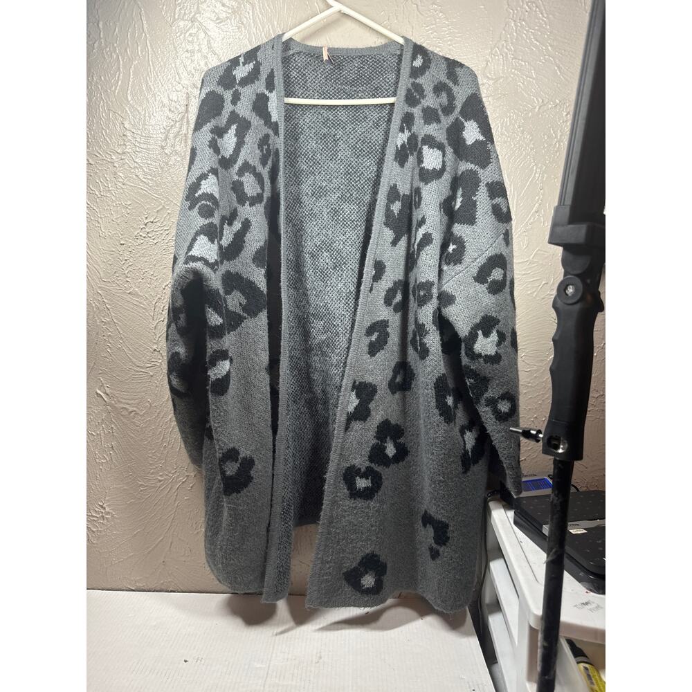 Triangle Gray Black Open‎ Front Animal Print Cardigan Sweater Plus Size 20X